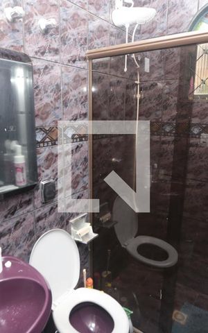 Casa à venda com 83m², 2 quartos e 1 vagaBanheiro