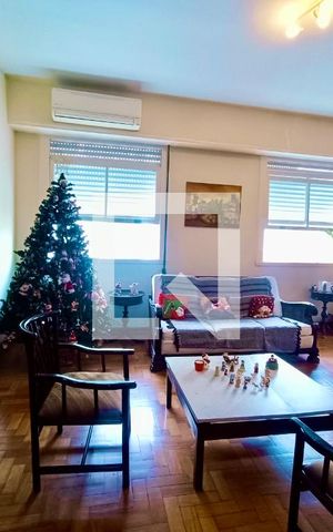 Apartamento à venda com 239m², 4 quartos e 1 vaga Apartamento à venda com 239m², 4 quartos e 1 vagaSala