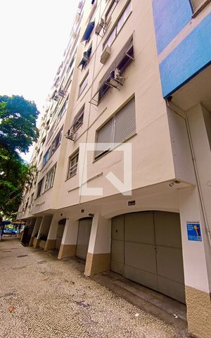 Apartamento à venda com 239m², 4 quartos e 1 vaga Apartamento à venda com 239m², 4 quartos e 1 vagaFachada com cartaz QA.
