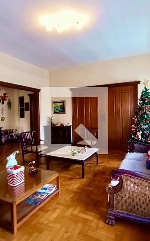 Apartamento à venda com 239m², 4 quartos e 1 vaga Apartamento à venda com 239m², 4 quartos e 1 vagaSala
