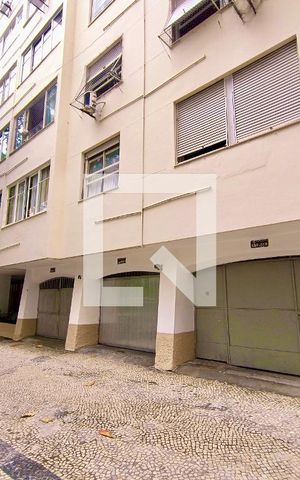 Apartamento à venda com 239m², 4 quartos e 1 vaga Apartamento à venda com 239m², 4 quartos e 1 vagaFachada com cartaz QA.