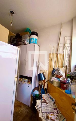 Apartamento à venda com 239m², 4 quartos e 1 vaga Apartamento à venda com 239m², 4 quartos e 1 vagaQuarto serviço 1