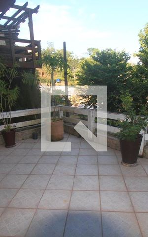 Casa de condomínio à venda com 250m², 3 quartos e 4 vagasÁrea externa - Varanda