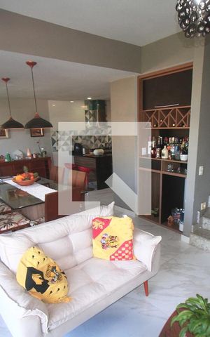 Casa de condomínio à venda com 250m², 3 quartos e 4 vagasSala 2