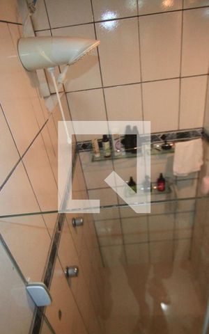 Casa de condomínio à venda com 250m², 3 quartos e 4 vagasBanheiro Social