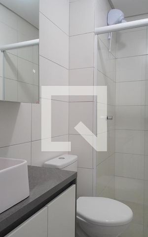 Apartamento à venda com 57m², 2 quartos e 1 vaga Apartamento à venda com 57m², 2 quartos e 1 vagaBanheiro