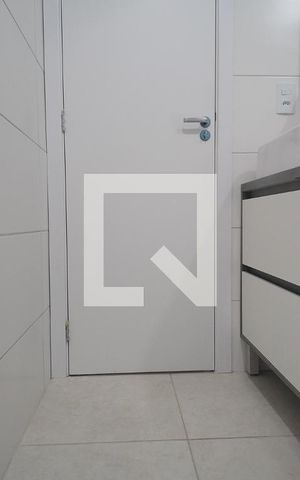 Apartamento à venda com 57m², 2 quartos e 1 vaga Apartamento à venda com 57m², 2 quartos e 1 vagaBanheiro