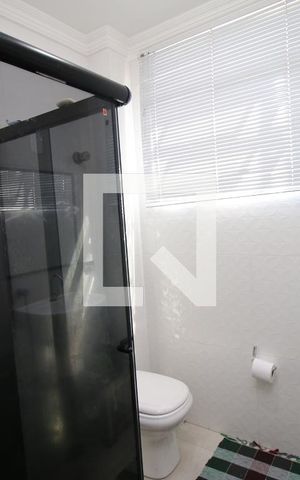 Apartamento à venda com 82m², 3 quartos e 2 vagasBanheiro Social