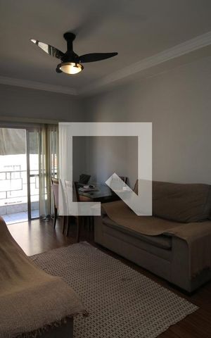 Apartamento à venda com 82m², 3 quartos e 2 vagasSala