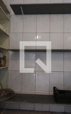 Casa para alugar com 173m², 2 quartos e 1 vagaÁrea de Serviço