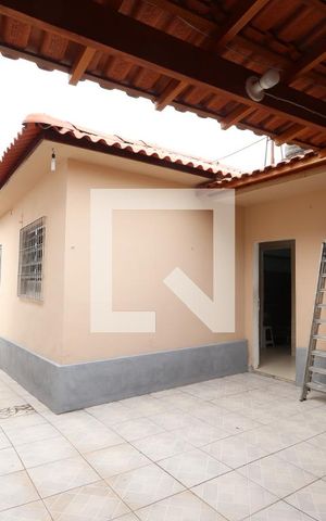 Casa para alugar com 173m², 2 quartos e 1 vagaQuintal