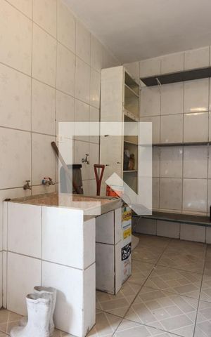 Casa para alugar com 173m², 2 quartos e 1 vagaÁrea de Serviço