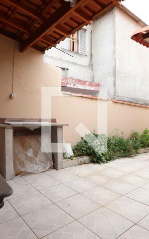 Casa para alugar com 173m², 2 quartos e 1 vagaQuintal