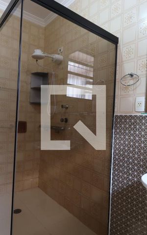 Casa para alugar com 173m², 2 quartos e 1 vagaBanheiro