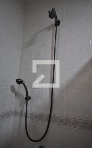 Casa à venda com 650m², 5 quartos e 8 vagasBanheiro da Suíte 2