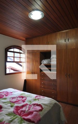 Casa à venda com 650m², 5 quartos e 8 vagasSuíte de Hospedes