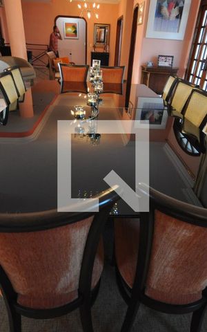 Casa à venda com 650m², 5 quartos e 8 vagasSala de Jantar 1