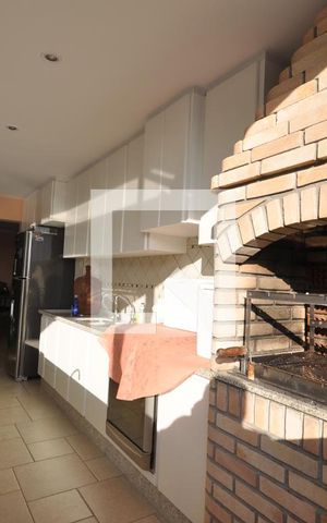 Casa à venda com 650m², 5 quartos e 8 vagasChurrasqueira