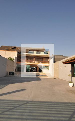 Casa à venda com 650m², 5 quartos e 8 vagasQuintal