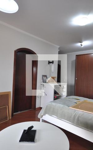 Casa à venda com 650m², 5 quartos e 8 vagasSuíte 2