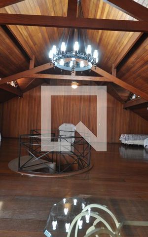 Casa à venda com 650m², 5 quartos e 8 vagasLounge
