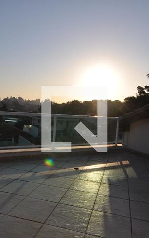 Casa à venda com 650m², 5 quartos e 8 vagasVaranda