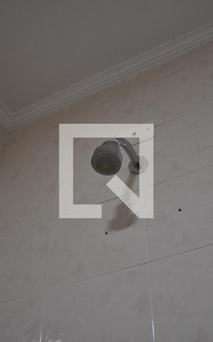 Casa à venda com 650m², 5 quartos e 8 vagasBanheiro da Suíte 2