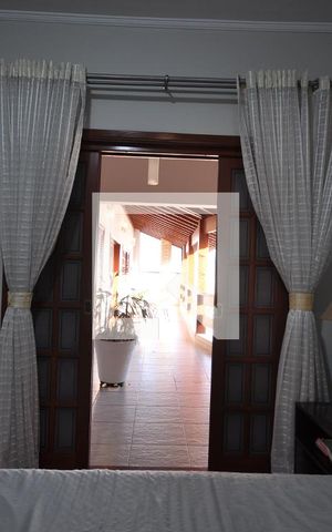 Casa à venda com 650m², 5 quartos e 8 vagasSuite Master