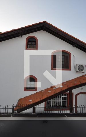 Casa à venda com 650m², 5 quartos e 8 vagasVista da Suíte de Hospedes