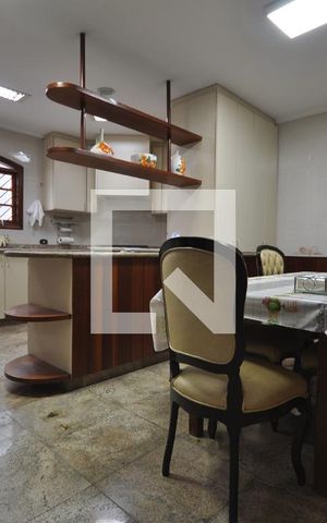 Casa à venda com 650m², 5 quartos e 8 vagasCopa