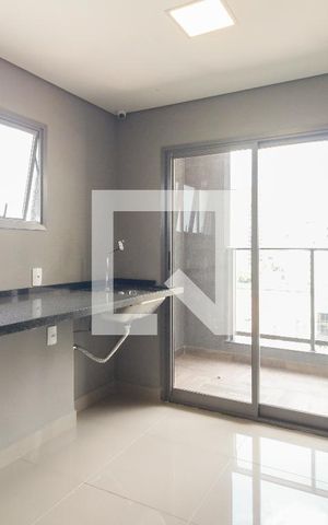 Studio para alugar com 28m², 1 quarto e sem vaga Studio para alugar com 28m², 1 quarto e sem vagaCondomínio - Lavanderia
