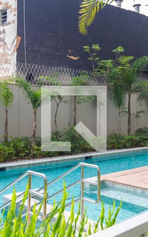 Studio à venda com 27m², 1 quarto e sem vagaÁrea comum - Piscina