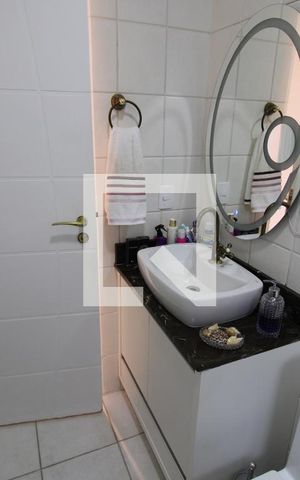 Apartamento para alugar com 75m², 2 quartos e 1 vagaQuarto 2 - Banheiro