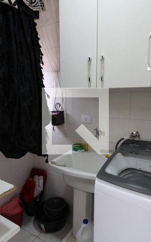 Apartamento para alugar com 75m², 2 quartos e 1 vagaÁrea de Serviço