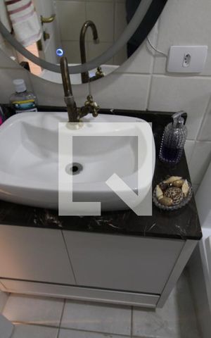 Apartamento para alugar com 75m², 2 quartos e 1 vagaQuarto 2 - Banheiro