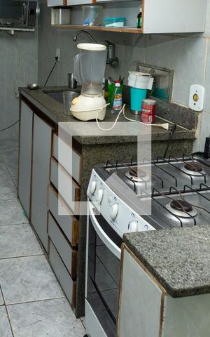 Apartamento para alugar com 65m², 2 quartos e 1 vaga Apartamento para alugar com 65m², 2 quartos e 1 vagaCozinha - Armários