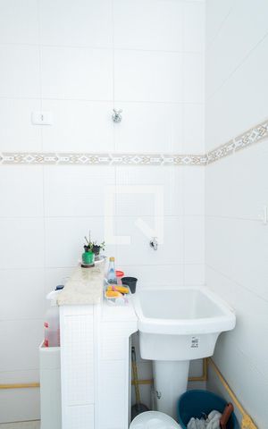 Apartamento à venda com 56m², 2 quartos e 1 vaga Apartamento à venda com 56m², 2 quartos e 1 vagaÁrea de Serviço