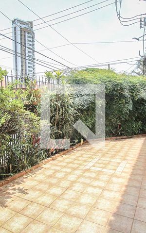 Casa à venda com 290m², 5 quartos e 2 vagas Casa à venda com 290m², 5 quartos e 2 vagasJardim