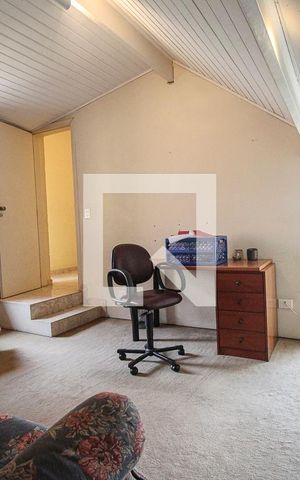 Casa à venda com 290m², 5 quartos e 2 vagas Casa à venda com 290m², 5 quartos e 2 vagasSuite 2