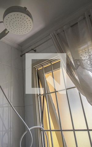 Casa à venda com 290m², 5 quartos e 2 vagas Casa à venda com 290m², 5 quartos e 2 vagasBanheiro da Suíte 2