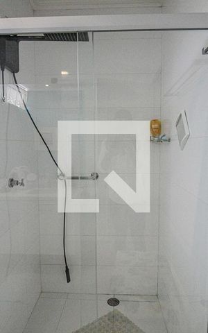 Casa à venda com 290m², 5 quartos e 2 vagas Casa à venda com 290m², 5 quartos e 2 vagasBanheiro da Suíte 1