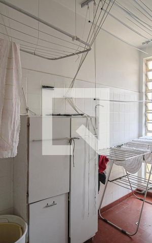 Casa à venda com 290m², 5 quartos e 2 vagas Casa à venda com 290m², 5 quartos e 2 vagasÁrea de Serviço
