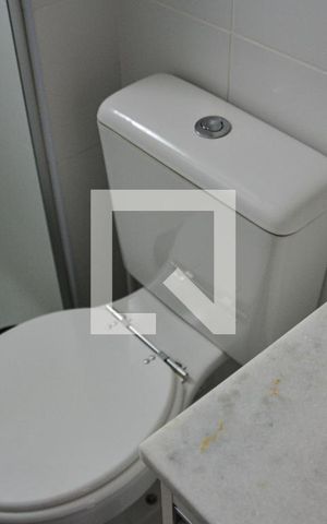 Apartamento à venda com 86m², 2 quartos e 2 vagas Apartamento à venda com 86m², 2 quartos e 2 vagasBanheiro