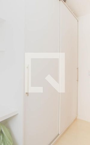 Apartamento para alugar com 83m², 3 quartos e 2 vagas Apartamento para alugar com 83m², 3 quartos e 2 vagasQuarto