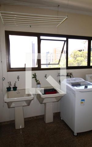 Apartamento para alugar com 500m², 4 quartos e 5 vagasÁrea de Serviço