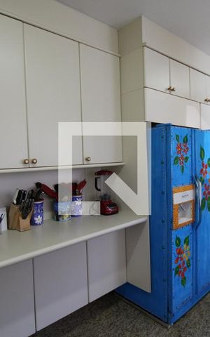 Apartamento para alugar com 500m², 4 quartos e 5 vagasCozinha - Armários