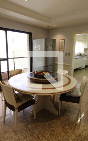 Apartamento para alugar com 500m², 4 quartos e 5 vagasCopa