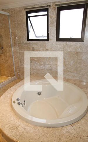 Apartamento para alugar com 500m², 4 quartos e 5 vagasBanheiro da Suíte 4