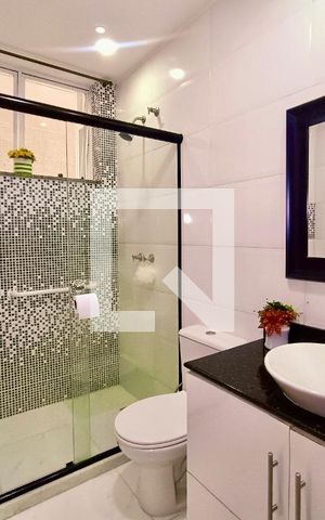 Apartamento à venda com 132m², 3 quartos e sem vagaBanheiro social 