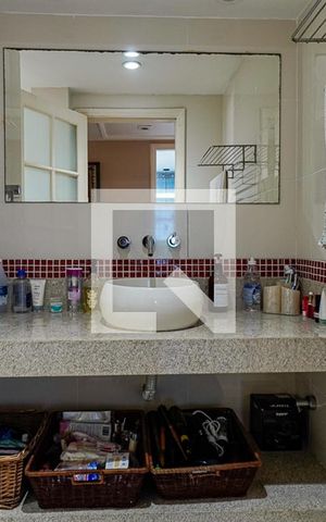 Apartamento à venda com 216m², 3 quartos e 2 vagas Apartamento à venda com 216m², 3 quartos e 2 vagasBanheiro Social